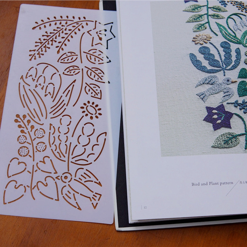 Gražus gėlių raštų siuvinėjimo šablono piešimo trafaretas siuvinėjimui