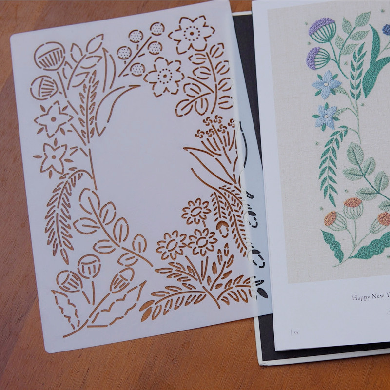 Gražus gėlių raštų siuvinėjimo šablono piešimo trafaretas siuvinėjimui