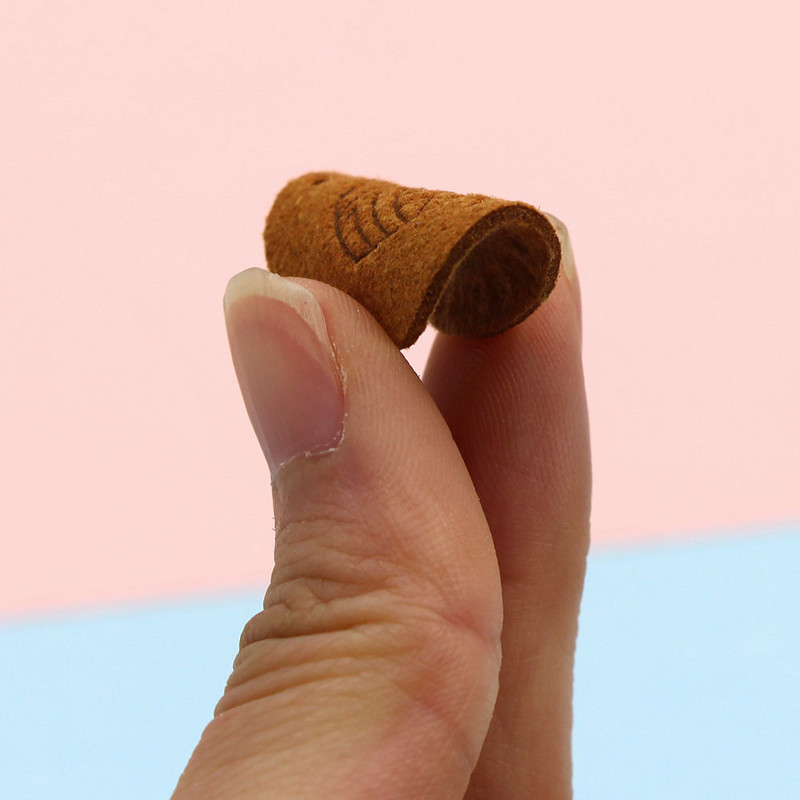 20db Kerek bőr címkék szív fonalgolyók kézzel készített címkék ruhákhoz kevert színek, kézzel készített barkácstáskák varrás ruházati kiegészítők