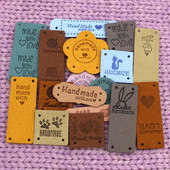 20db Handmadne Bőr Címkék Fonal Golyó Szív Kézzel Készített Szeretettel Címke Varrás Címkék Ruhatáskákhoz Kalapok Kötés Kiegészítők