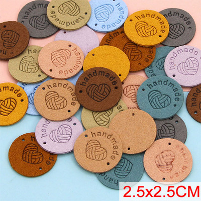 20db Handmadne Bőr Címkék Fonal Golyó Szív Kézzel Készített Szeretettel Címke Varrás Címkék Ruhatáskákhoz Kalapok Kötés Kiegészítők