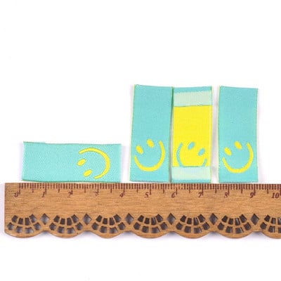 50 ks 8 farieb Letter Vyšívacie štítky Šitie Oblečenie DIY Vlajka Štítok Starostlivosť Tašky Oblečenie Štítky Odevné Remeslá Ručne Vyrobené Doplnky