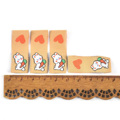 50 db Kawai medve hímzés barna címkék kötött sapkákhoz táska cipők varrás ruházati kiegészítők barkács címkék kézműves kézzel készített kellék