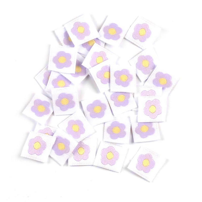 50 ks roztomilých kvetinových vyšívacích mini štítkov na šijacie doplnky, pletenie, odevné tašky, visačky na klobúky, DIY detské oblečenie, potreby 15*16 mm