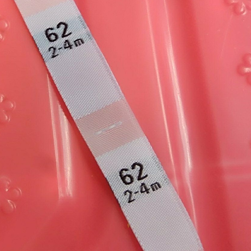 50 KOM Bijela damast poliesterska tkanina s oznakom veličine oznake za bebe 56 62 68 74 80 86 92 98 1-2m/6-9m/9-12m/12-18m/24-36m