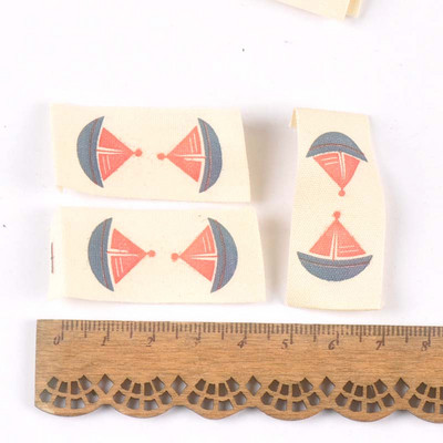 50 vnt Mix Beige Spausdintos austinės etiketės Drabužių priežiūrai Etiketės siuvimo reikmenys Batai Krepšys Plaunamas drabužių etiketės „Pasidaryk pats“ aksesuaras c2394