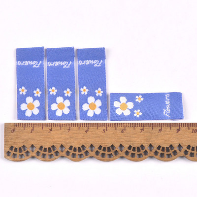 50 db Többszínű virághímzés vászoncímkék Kézzel készített barkács Kalapok Táskák Kézműves ruházati kellékek Varrás kiegészítők Címkék c3504