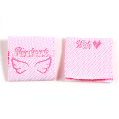 100 komada Ručno izrađeno s ljubavnim oznakama Pravokutni uzorak krila Poliesterske sklopive platnene naljepnice za pletene šešire Tkana oznaka za šivanje odjeće