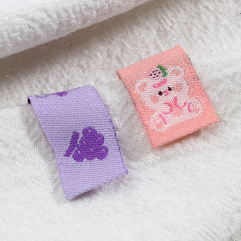 100 gab Poliestera Etiķetes Birkas Lācis Dzīvnieks Zaļš Augļu Raksts Bērnu Karikatūra Apģērbs Somas Cepures DIY Šūšanas piederumi 4x1,5cm