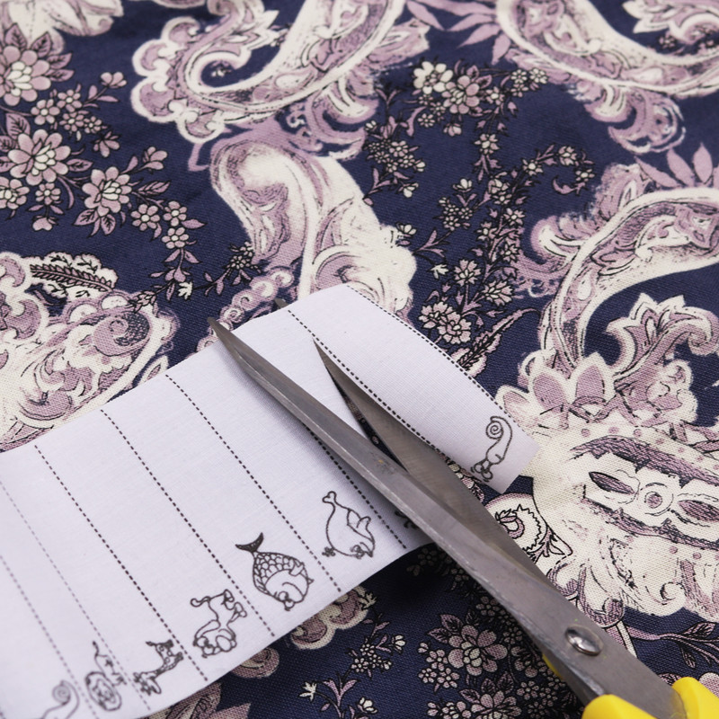 100 vnt / ritinys Lyginamos vardinės etiketės Skalbiamas drabužių audinys Žymeklių rinkinys Vaikiški drabužiai Vardų etiketės Siuvimo priedai