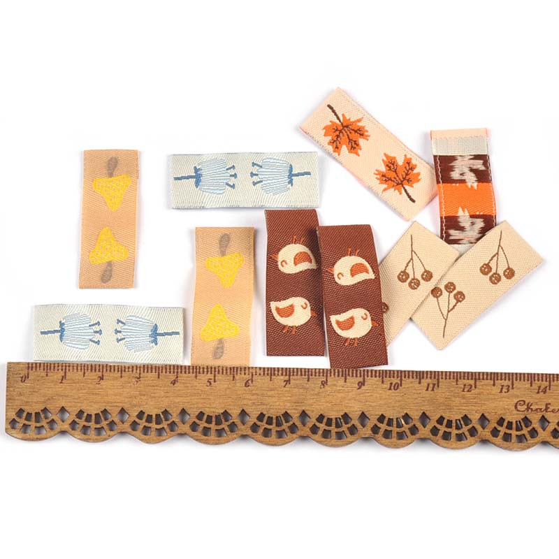 50 buc. Etichete brodate de artar maro/ciuperci Accesorii de cusut Genți de îngrijire lavabile Etichete de îmbrăcăminte Artizanat manual C3159