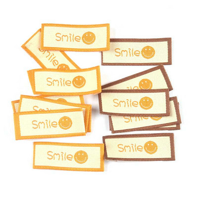 50 komada mješovitih uzoraka osmijeha Etikete za vezenje za šivanje odjeće Ručno izrađeni dodaci Oznake za odjeću Torbe za njegu Logo DIY C3207