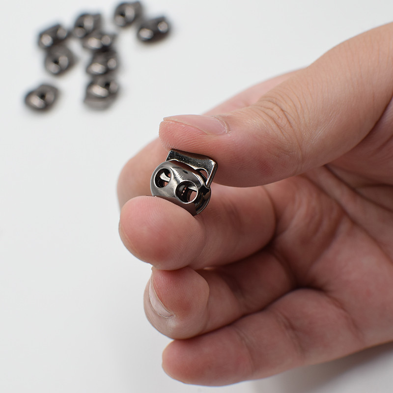 (10 db/tétel) Fém lyukak ötvözet akasztós táblák rugós levezető kötél lefelé rugalmas kötél pattintók kalapcsattanó