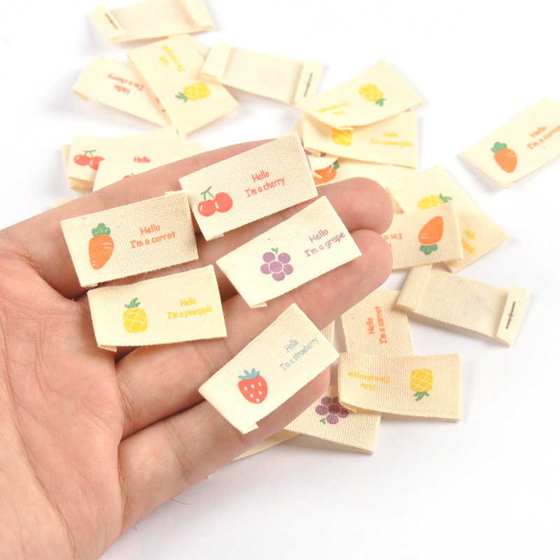 50 τμχ Μικτές ετικέτες φρούτων κινουμένων σχεδίων Έντυπη υφασμάτινη ετικέτα Ράψιμο ρούχων DIY Ετικέτα παπουτσιών ρούχων χειροποίητα χειροτεχνήματα αξεσουάρ C2891