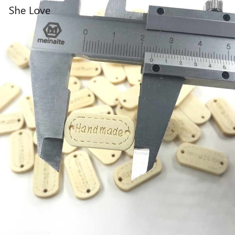 Chzimade 50Pcs/lot Vintage ručno izrađene drvene naljepnice za odjevne predmete 23,5x11,5 mm reljefne ručno izrađene naljepnice sa slovima, oznake Materijali za šivanje