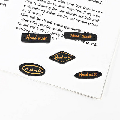 50 komada 2 rupe Geometrijski drveni gumbi sa znakovima prikladni za šivanje i albume DIY šeširi Torbe za odjeću Dodaci za šivanje