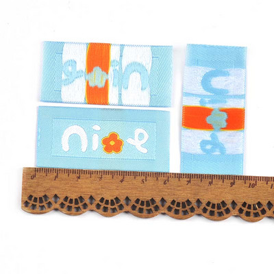 50 buc. Etichete de broderie cu litere „frumoase” multicolore pentru materiale tricotate, bricolaj, genți de îmbrăcăminte pentru copii, pălării, accesorii de cusut, etichete C3610