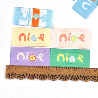 50 buc. Etichete de broderie cu litere „frumoase” multicolore pentru materiale tricotate, bricolaj, genți de îmbrăcăminte pentru copii, pălării, accesorii de cusut, etichete C3610