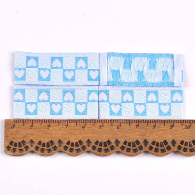 Vegyes szívmintás 50db, kézzel készített szövött címke ruhaápolási címkék rajzfilm cipők táskák ruhacímkék 48x20 mm CP3531