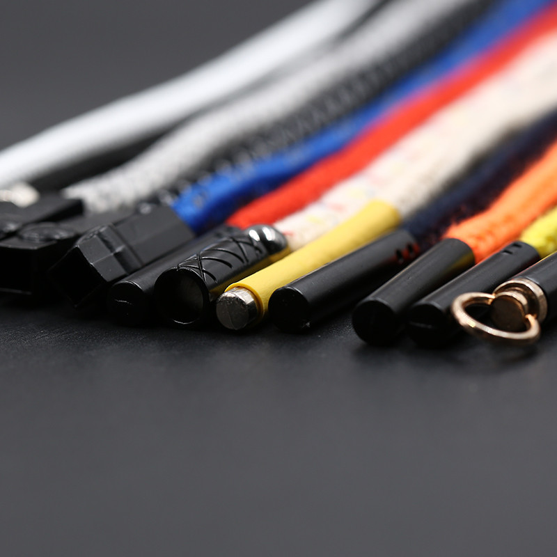 1 ks 130 cm - 140 cm polyesterové ploché lano, dekoratívne skrútené lano na ležérne športové nohavice, opasok, trenčkot, čiapku