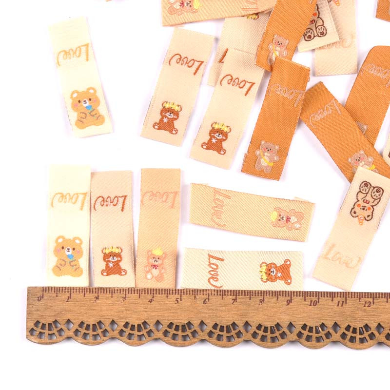 50kom Love Bear Vez Smeđe naljepnice za pribor za šivanje Torbe za njegu Oznake za odjeću Dječja odjeća Ručno izrađene DIY rukotvorine C2902