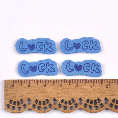 50kom 9 boja "Luck" Heart Pattern Embossing Kožne naljepnice Odjeća Ručno izrađeni DIY Dodaci za šivanje Torbe Oznake Potrepštine za odjeću