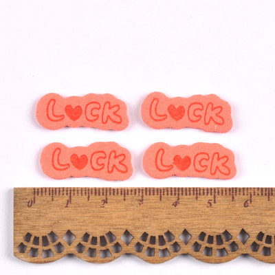 50kom 9 boja "Luck" Heart Pattern Embossing Kožne naljepnice Odjeća Ručno izrađeni DIY Dodaci za šivanje Torbe Oznake Potrepštine za odjeću