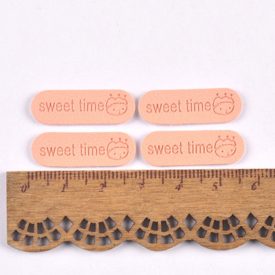 50 buc. Etichete din piele PU în relief cu litere „Sweet Time” realizate manual, bricolaj, pălării, pungi, etichete de cusut, accesorii pentru articole de îmbrăcăminte c3505