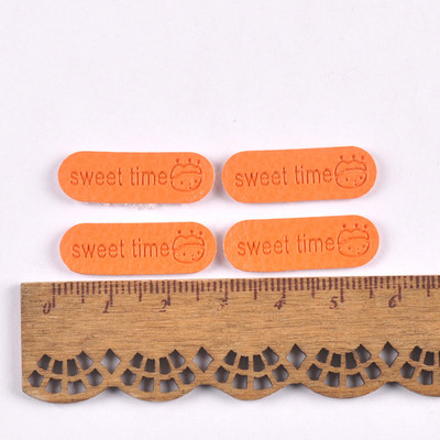 50 buc. Etichete din piele PU în relief cu litere „Sweet Time” realizate manual, bricolaj, pălării, pungi, etichete de cusut, accesorii pentru articole de îmbrăcăminte c3505