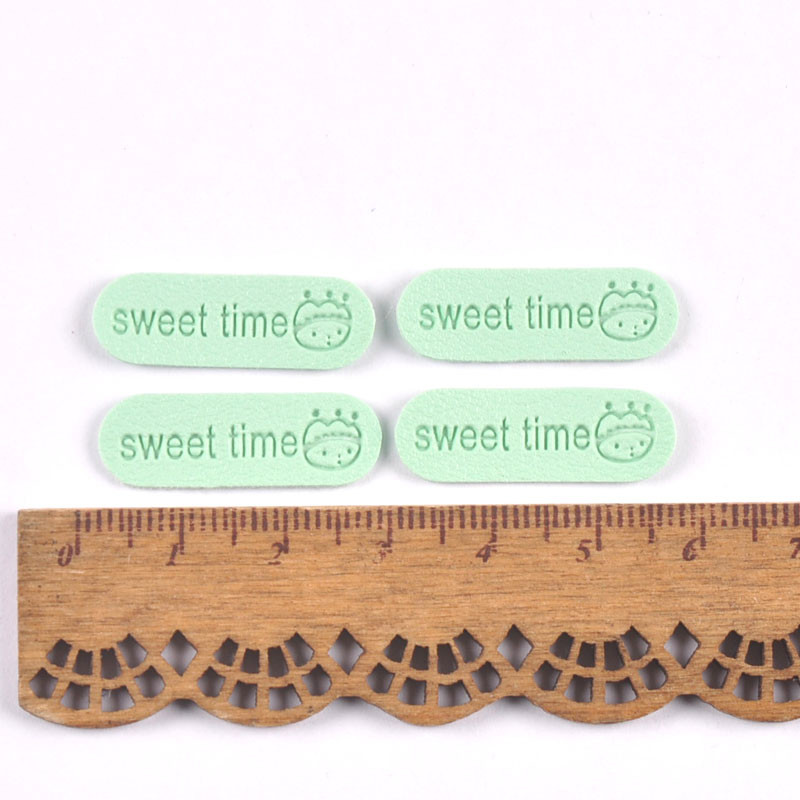 50 buc. Etichete din piele PU în relief cu litere „Sweet Time” realizate manual, bricolaj, pălării, pungi, etichete de cusut, accesorii pentru articole de îmbrăcăminte c3505