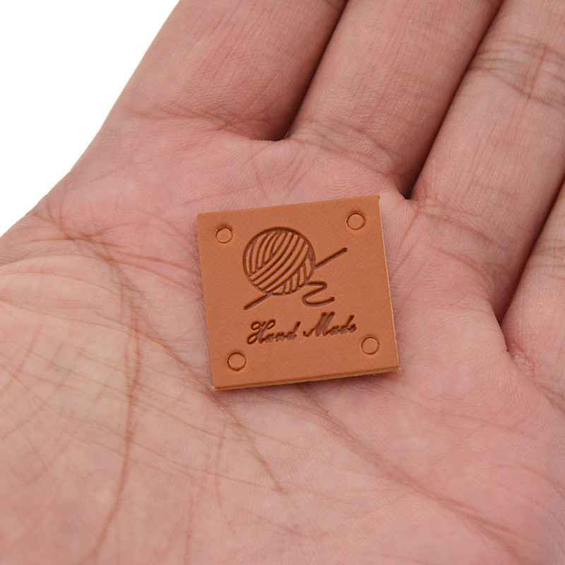 Lychee Life 50 kom./lot četvrtastog oblika Ručno izrađene kožne naljepnice za odjeću za DIY zanate Šivanje na torbu za odjeću Cipele Dekorativne oznake od tkanine