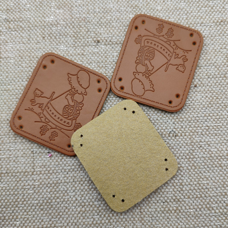 Fata Cu Pălărie Semn Piele Handmade Cu Pisica Pentru Mănuși Îmbrăcăminte Etichete Hand Made Etichetă Maro Handmade Pentru Eșarfă