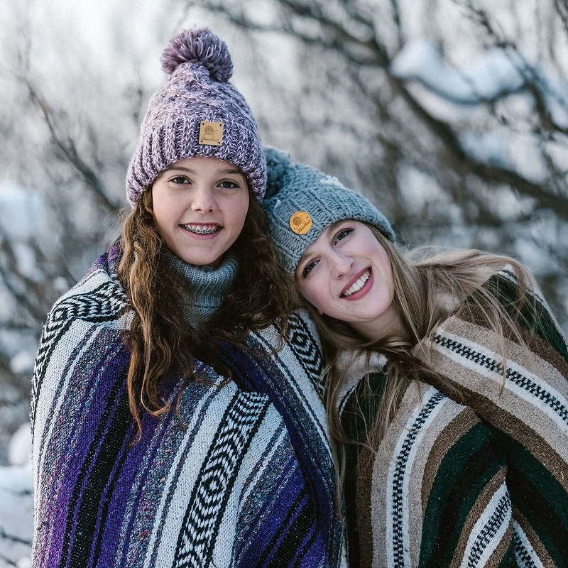 10 gab. Roku darbs PU ādas etiķetes Ādas tamborēšanas etiķetes Apģērbs Roku darbs Reljefs birkas ar caurumiem Rotājumi Trikotāžas Āda