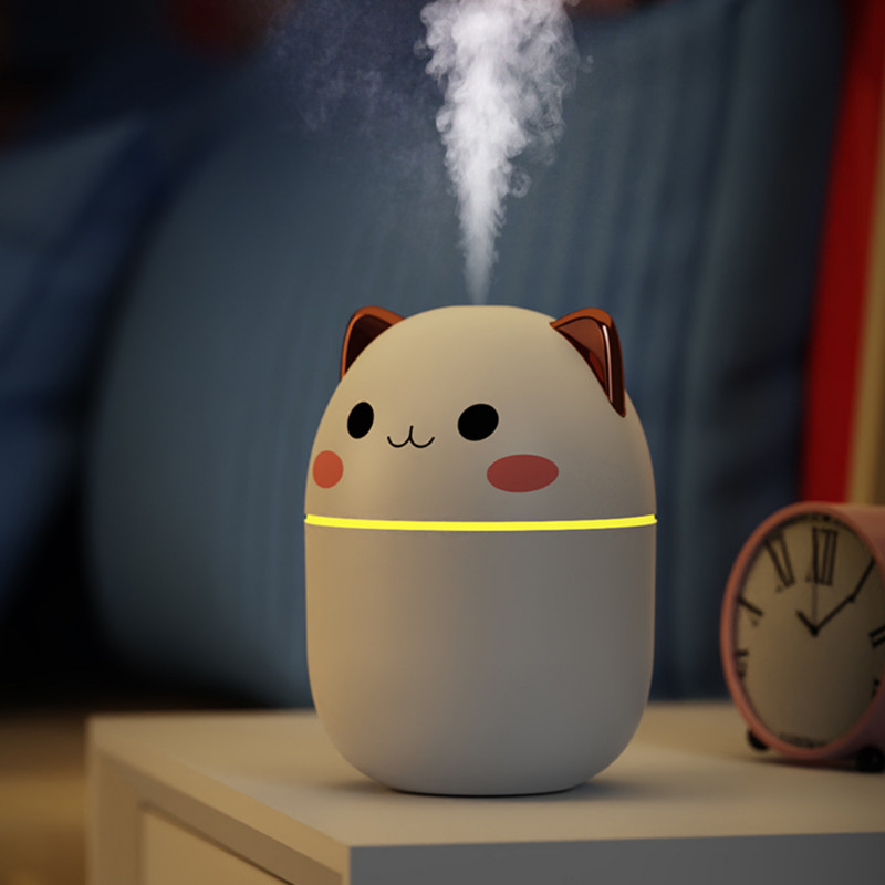Vezeték nélküli USB újratölthető 250 ml-es légpárásító, hordozható mini aranyos párásító kisállat-párásító irodai asztal Otthoni autó éjszakai fénnyel Cool Mist