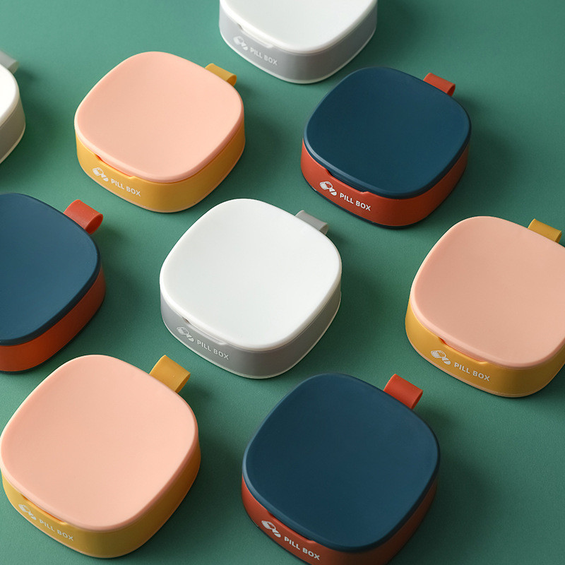 Prijenosni PP mini pretinac za doziranje Kutija za pohranu Kutija za lijekove Dozator za medicinske tablete Kutija za tablete Dodaci za putovanja