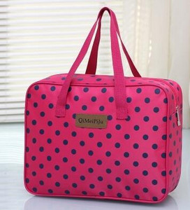 Salokāma ceļojumu soma sievietēm neilona ūdensnecaurlaidīga punkta modes iekāpšanas soma Lielas ietilpības bagāžas soma ikdienas ceļojumu rokassomas 555