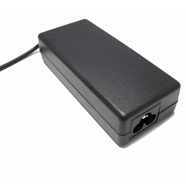 AC adapter 15 V 6 A 90 W 6,3 x 3,0 mm za Toshiba Satellite A100-049 F20 F30 punjač za prijenosna računala + EU utikač Kabel za mrežnu bateriju Napajanje