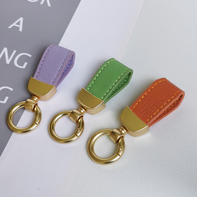 Individualizuotos raidės prancūziško avikailio automobilio raktų pakabukas moterims, subtilus odinis pakabukas, aukščiausios klasės raktų pakabukas Puikus odinis virvelinis raktų laikiklis