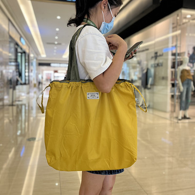 Közepes húzózsinóros táska újrafelhasználható, környezetbarát hordtáska, összecsukható bevásárlótáska utazó válltáska női tárolótáska