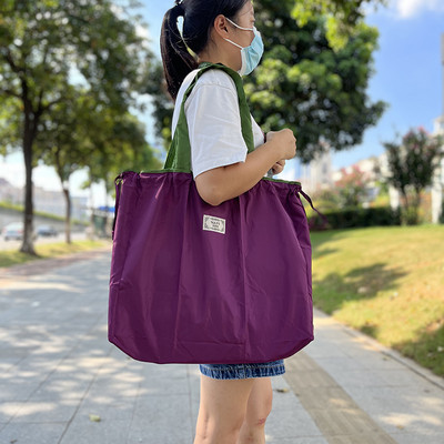 Közepes húzózsinóros táska újrafelhasználható, környezetbarát hordtáska, összecsukható bevásárlótáska utazó válltáska női tárolótáska