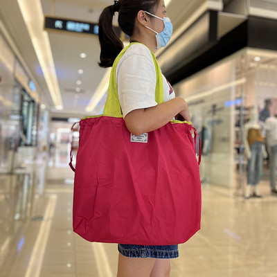 Közepes húzózsinóros táska újrafelhasználható, környezetbarát hordtáska, összecsukható bevásárlótáska utazó válltáska női tárolótáska