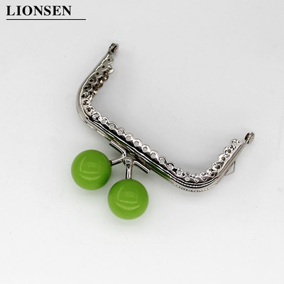 1 db 8,5 cm-es nagy gyöngyök ezüst négyzet alakú fém pénztárca keret fogantyú a kuplungtáskához, kézitáska tartozékaihoz