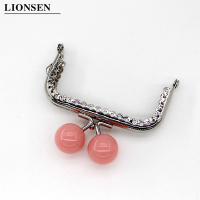 1 db 8,5 cm-es nagy gyöngyök ezüst négyzet alakú fém pénztárca keret fogantyú a kuplungtáskához, kézitáska tartozékaihoz