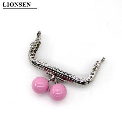 1 db 8,5 cm-es nagy gyöngyök ezüst négyzet alakú fém pénztárca keret fogantyú a kuplungtáskához, kézitáska tartozékaihoz