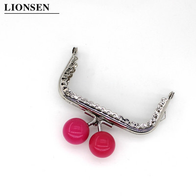 1 db 8,5 cm-es nagy gyöngyök ezüst négyzet alakú fém pénztárca keret fogantyú a kuplungtáskához, kézitáska tartozékaihoz