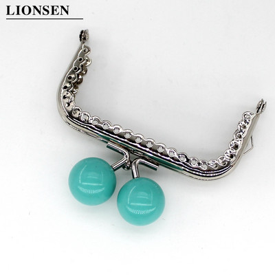 1 db 8,5 cm-es nagy gyöngyök ezüst négyzet alakú fém pénztárca keret fogantyú a kuplungtáskához, kézitáska tartozékaihoz