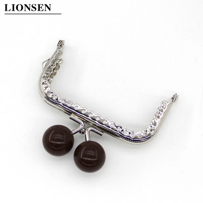 1 db 8,5 cm-es nagy gyöngyök ezüst négyzet alakú fém pénztárca keret fogantyú a kuplungtáskához, kézitáska tartozékaihoz