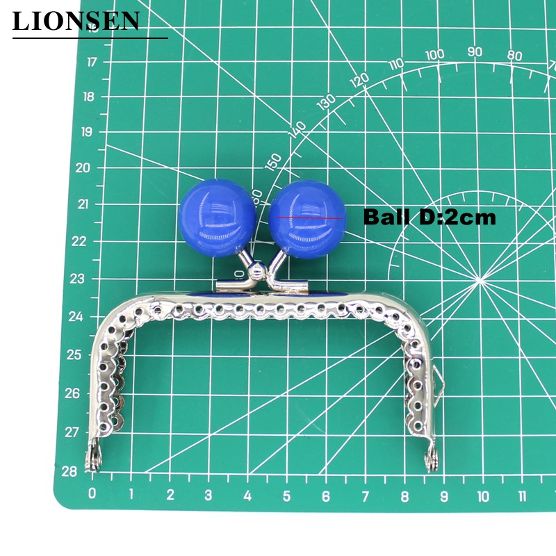 1 db 8,5 cm-es nagy gyöngyök ezüst négyzet alakú fém pénztárca keret fogantyú a kuplungtáskához, kézitáska tartozékaihoz