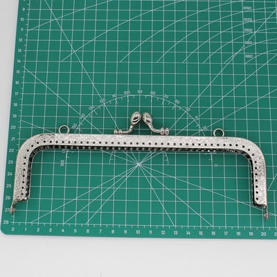 LIONSEN „pasidaryk pats“ senovinė bronzinė gėlių galvutė, metalinė piniginės rėmas, rankena, bučinio užsegimo užraktas, skirtas krepšio siuvimui, amatų siuvimo reikmenys