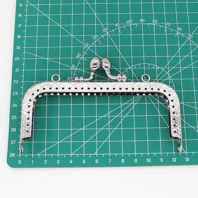 LIONSEN „pasidaryk pats“ senovinė bronzinė gėlių galvutė, metalinė piniginės rėmas, rankena, bučinio užsegimo užraktas, skirtas krepšio siuvimui, amatų siuvimo reikmenys